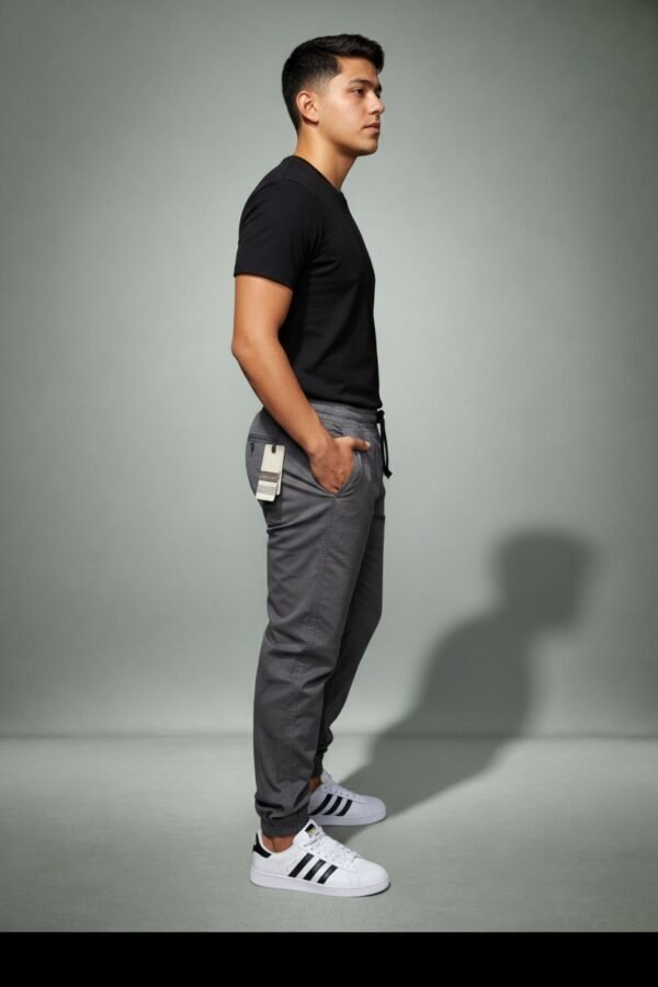 Jogger basico gabardina delta