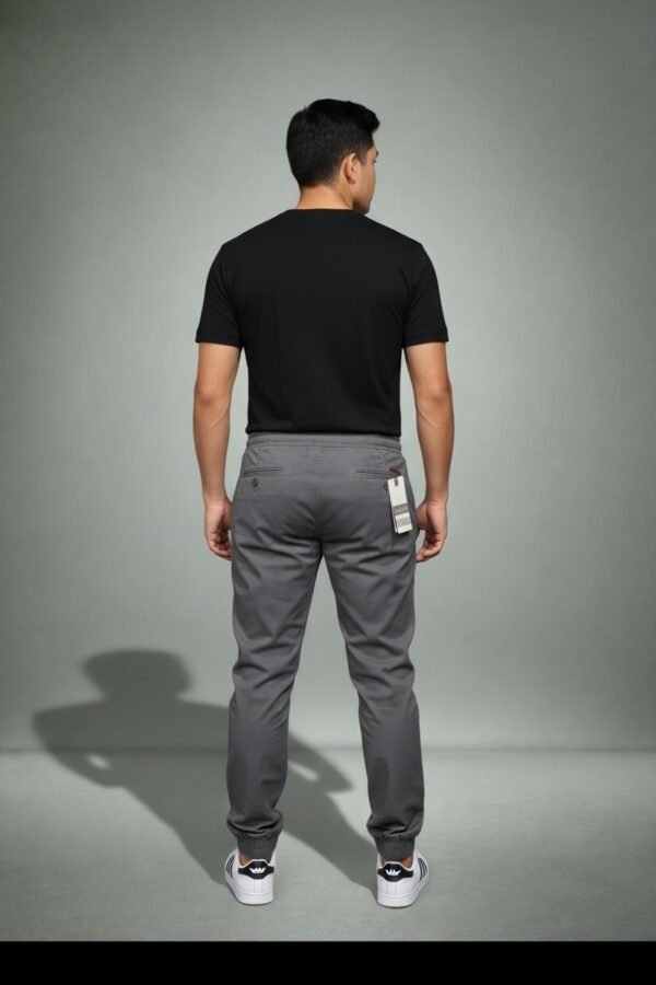 Jogger basico gabardina delta